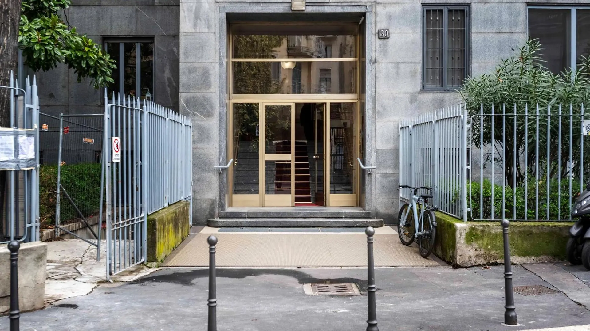 Elegant Brand New Apartments Near Duomo Milan 0*,  Italy