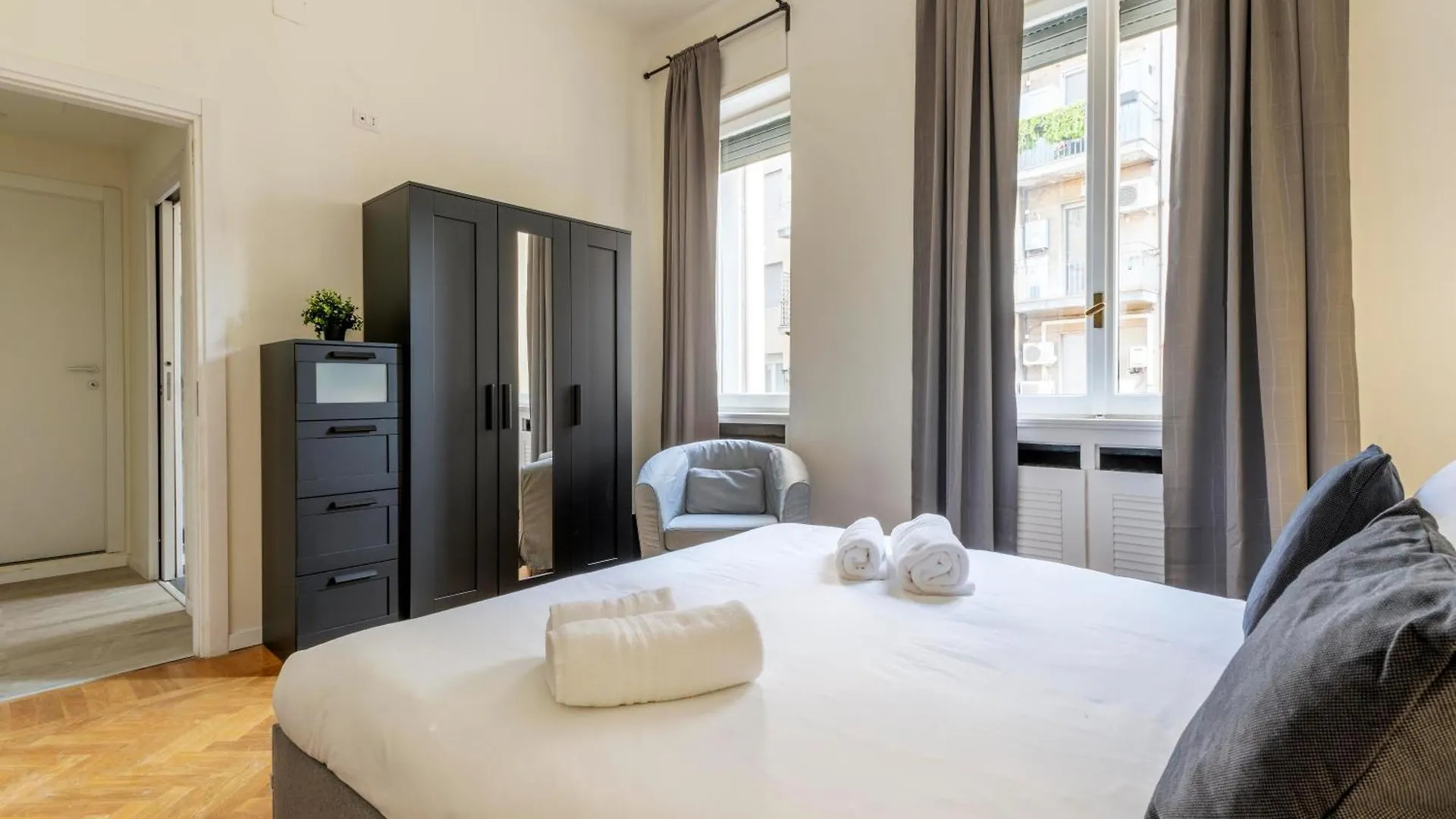 Elegant Brand New Apartments Near Duomo Milan