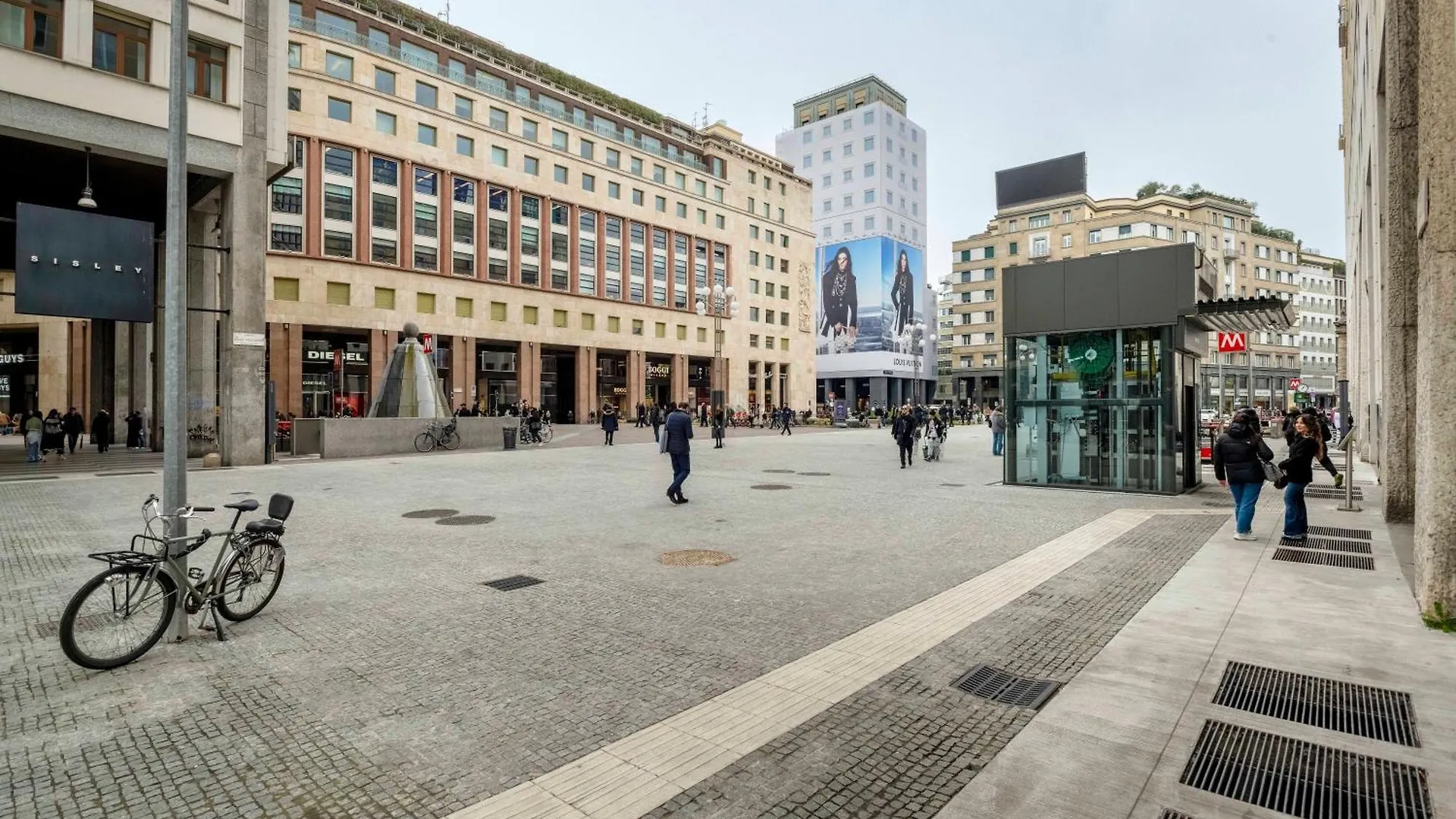 Elegant Brand New Apartments Near Duomo Milan