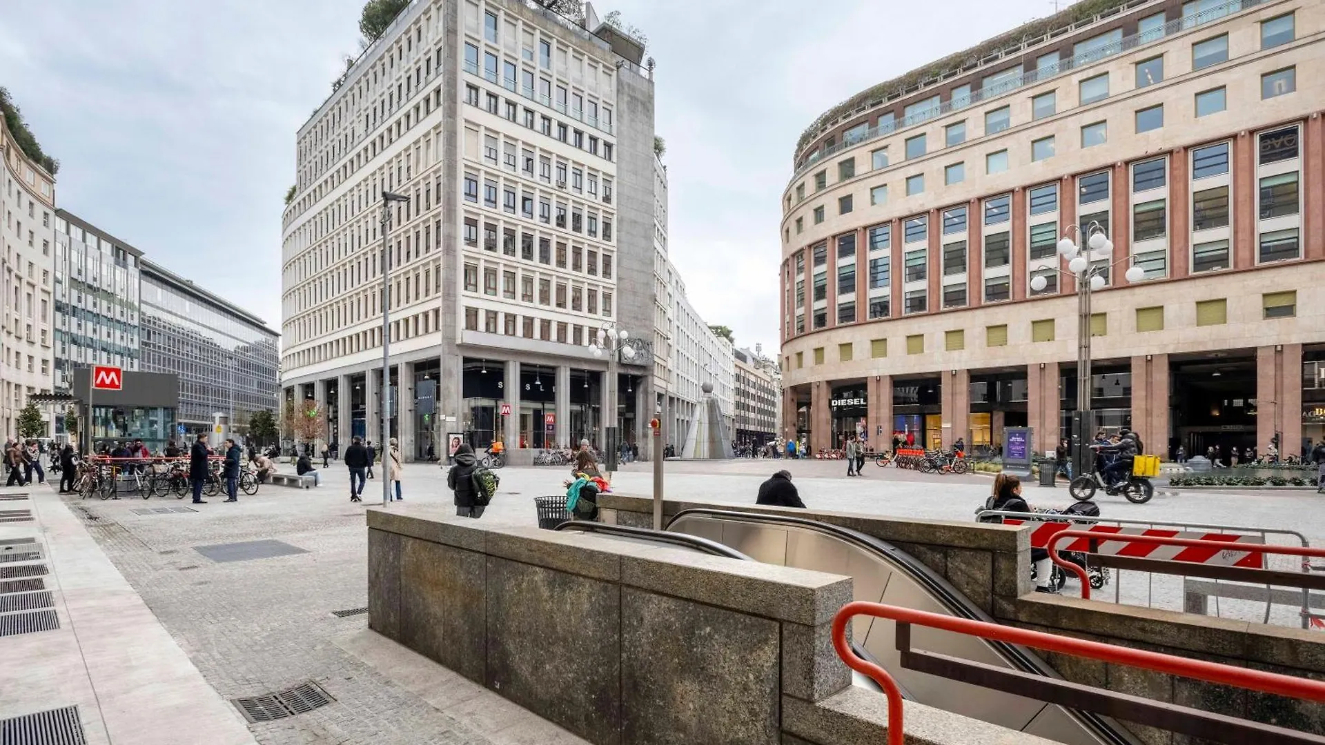 Elegant Brand New Apartments Near Duomo Milan
